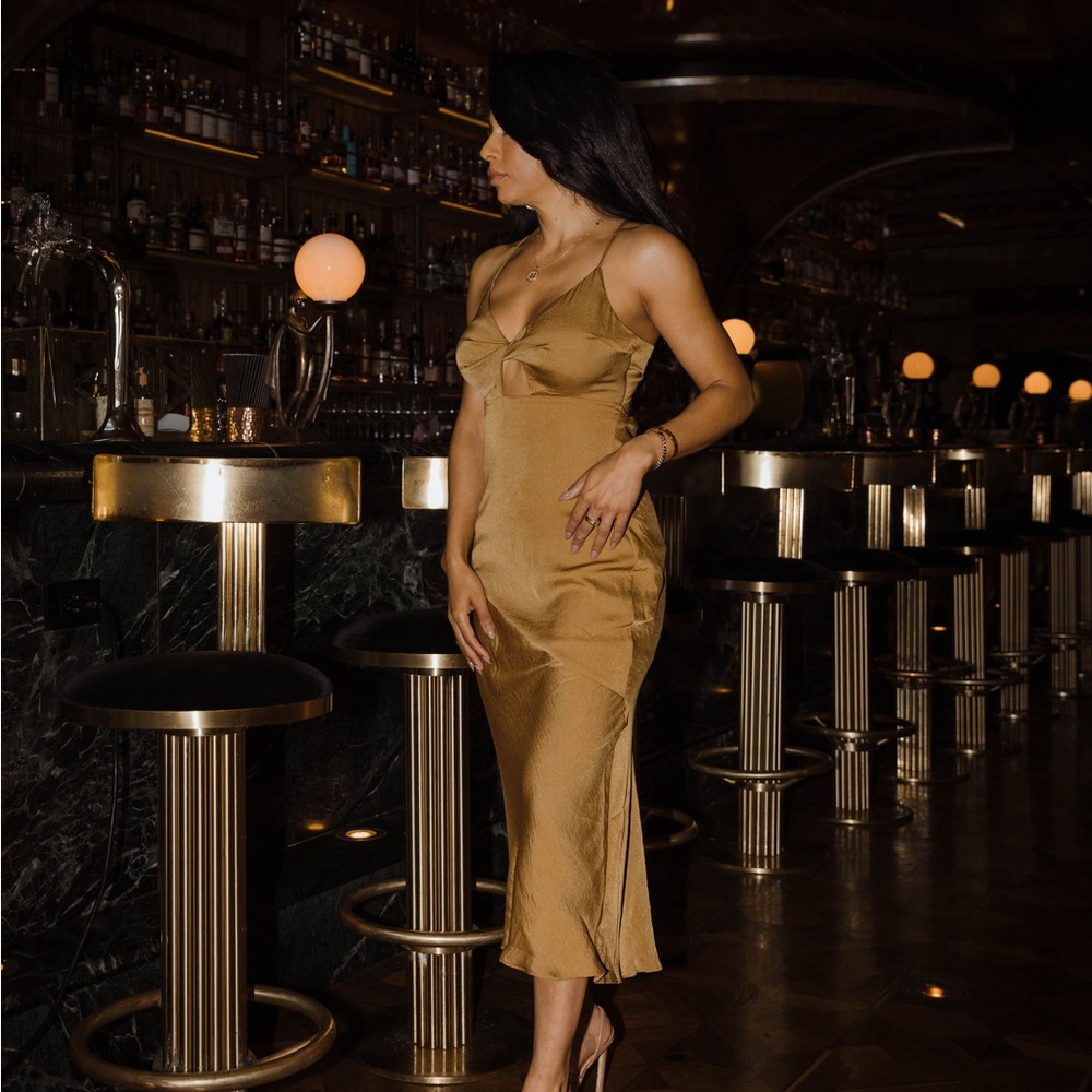 Midi dress in olive
